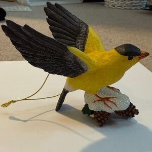 Danbury Mint Yellow and Black Goldfinch Ornament